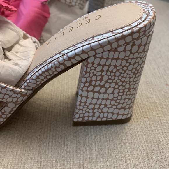 Anthropologie hibiscus 🌺 slide new without box size 6 - Picture 4 of 5